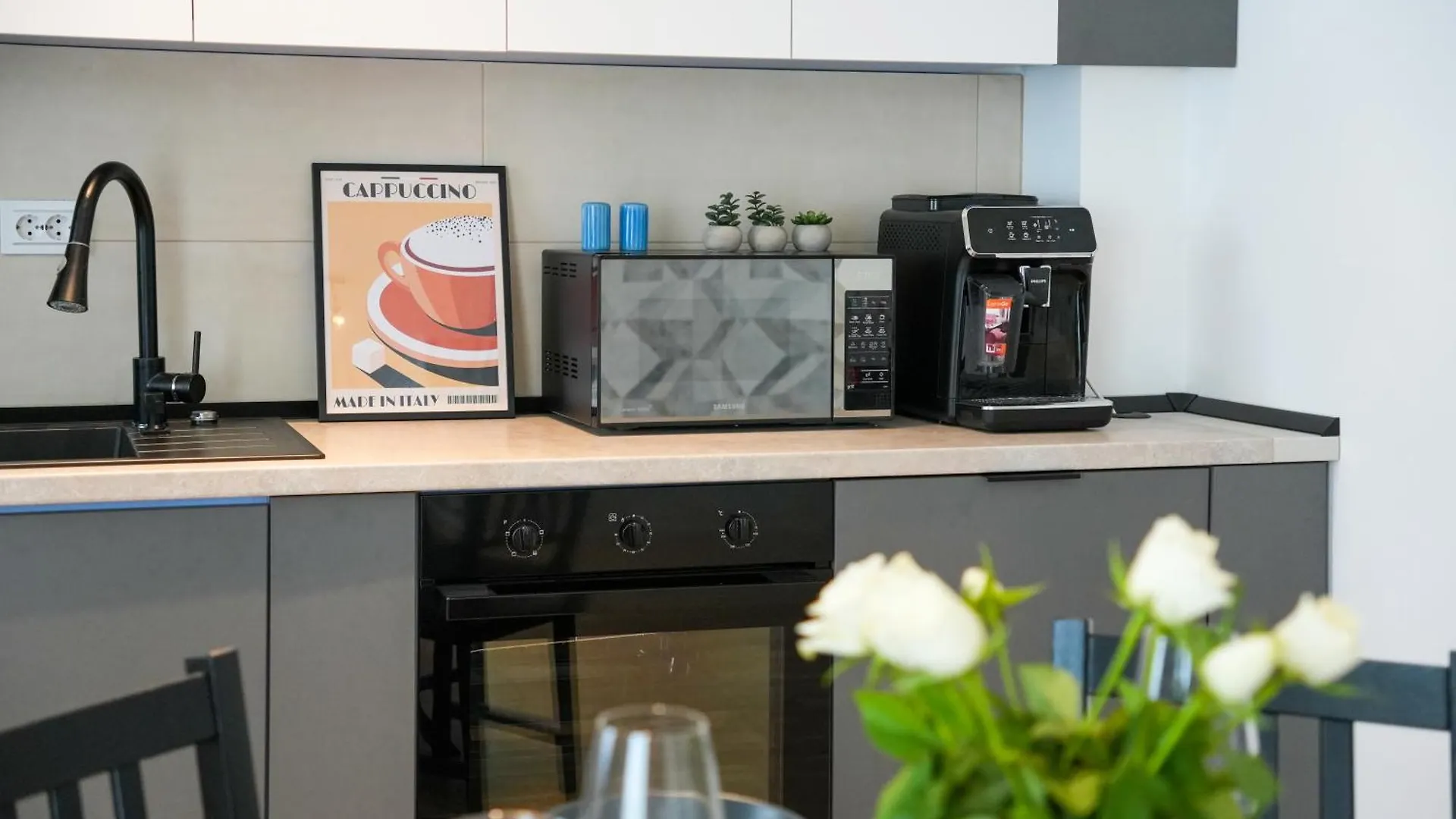 Maria - Modern Apartment With Parking And Workspace Bucarest